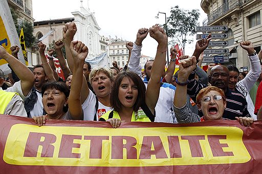 07.09.2010 Во Франции началась общенациональная забастовка против предложенной правительством пенсионной реформы