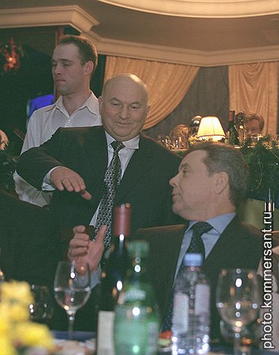 Губернатор Московской области Борис Громов (справа). 2003 год