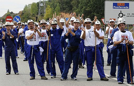 22 и 23 сентября в Испании прошла забастовка работников горнодобывающей промышленности. Горняки требуют от правительства повышения зарплат