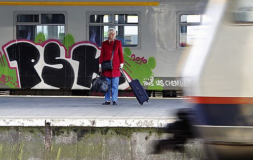 19.10.2010 В Бельгии завершилась суточная забастовка железнодорожников, которые выступали против повышения стоимости билетов на международные поезда. Из-за акции на сутки было прервано сообщение не только внутри страны, но и с Германией, Францией и Нидерландами