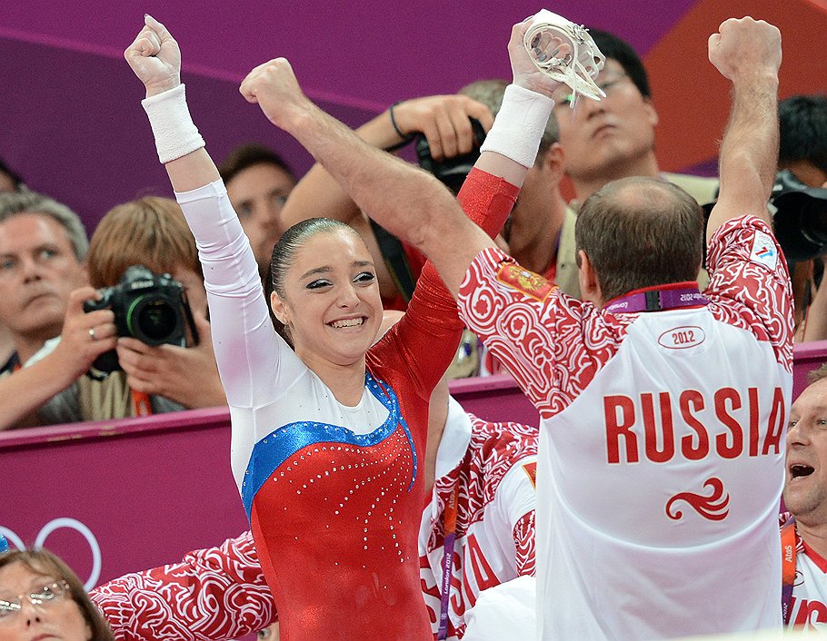 Алия Мустафина, спортивная гимнастика, абсолютное первенство - бронзовая медаль, разновысокие брусья - золотая медаль, вольные упражнения - бронзовая медаль