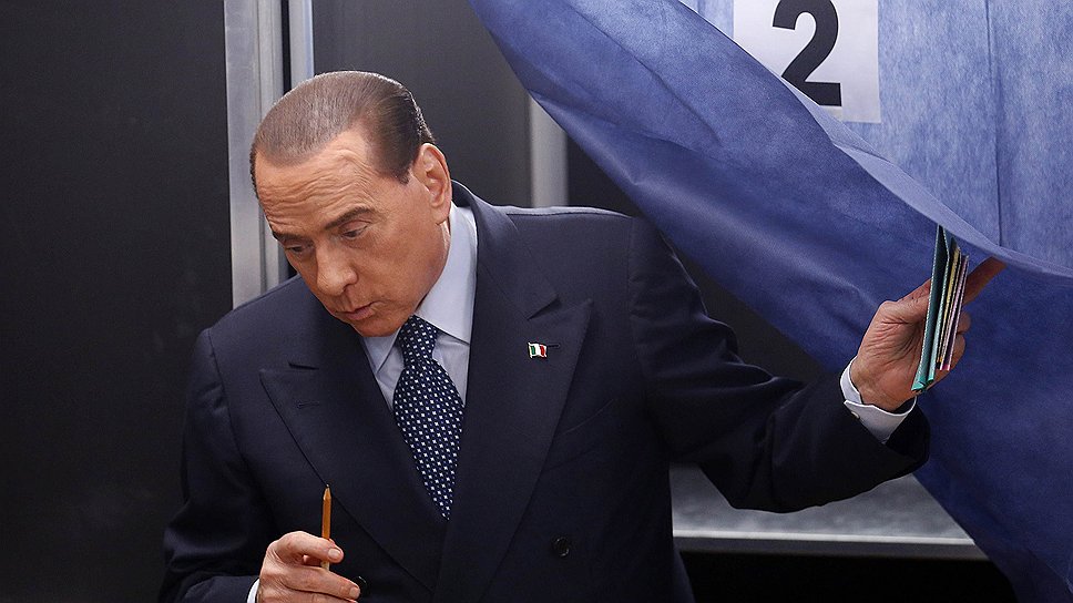 Экс-премьер Италии Сильвио Берлускони после голосования