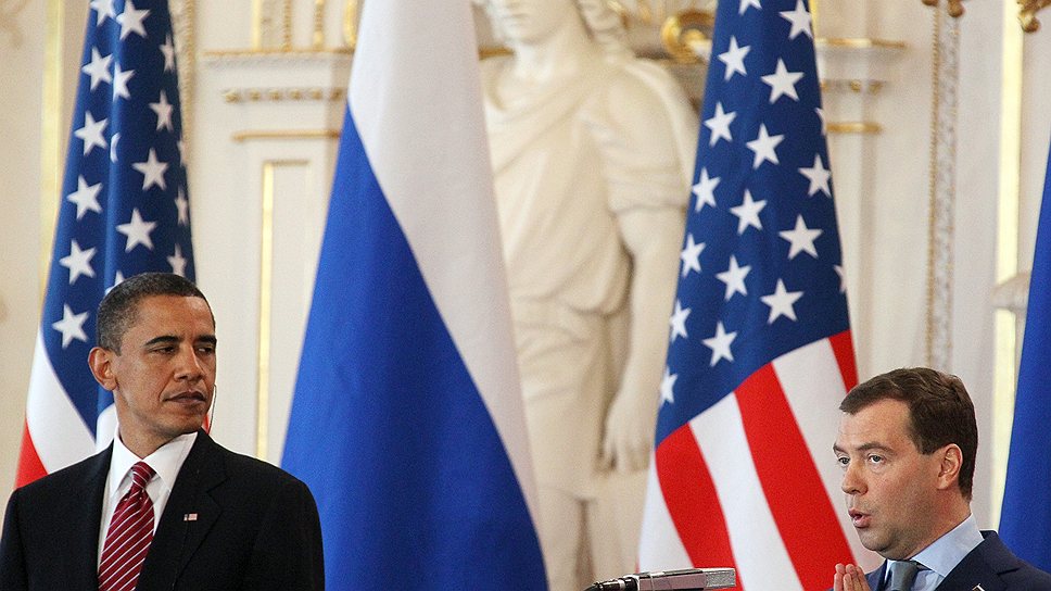 Президент США Барак Обама (слева) и премьер-министр РФ Дмитрий Медведев