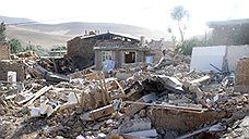 При сильном землетрясении в Иране пострадали более 800 человек