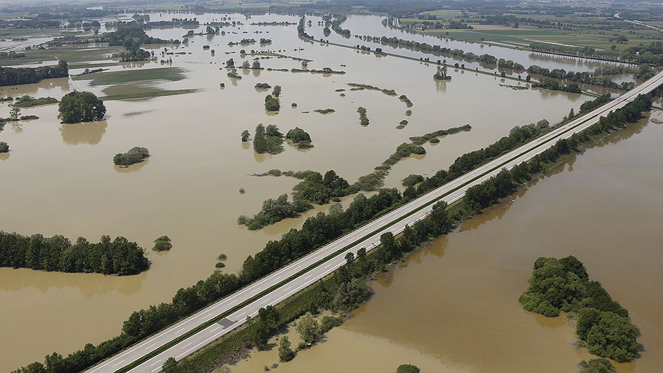 Европейская трасса А3, перекрытая из-за наводнения