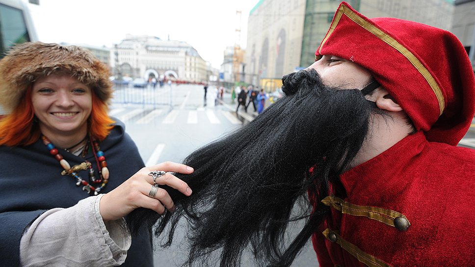 В параде приняли участие жители и артисты из разных московских округов