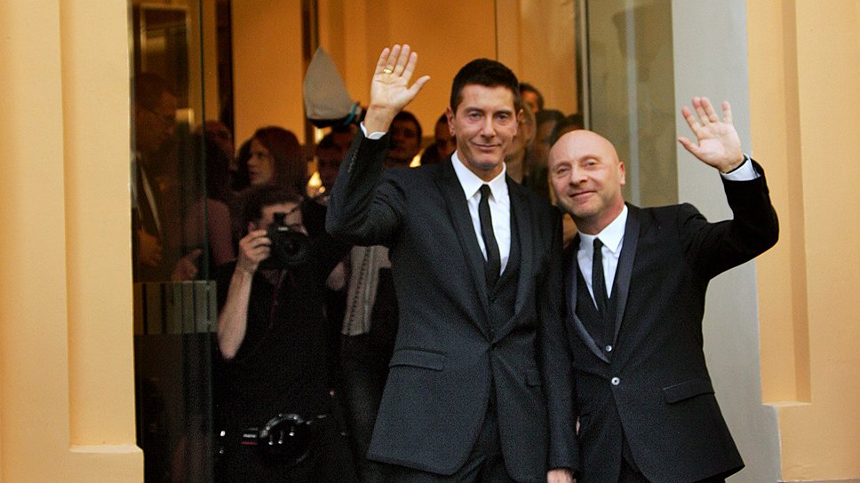 В 2010 году Стефано Габбана (слева) и Доменико Дольче открыли новый бутик Dolce&amp;Gabbana на Кузнецком мосту