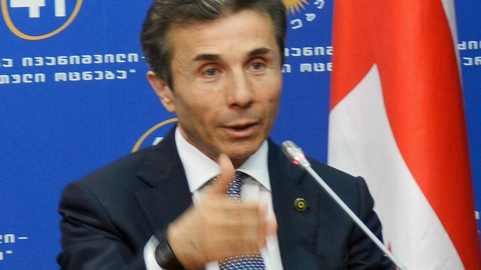 Премьер Грузии Бидзина Иванишвили скорректировал сделанное накануне заявление о планах вскоре уйти из политики