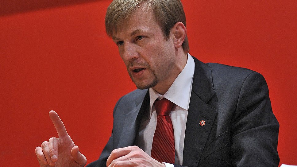 Евгений Урлашов занимает пост мэра Ярославля с 11 апреля 2012 года