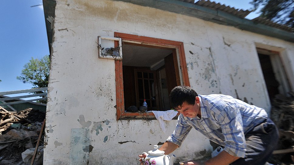 Не все жители Крымска после ликвидации последствий наводнения решились вернуться в свои дома