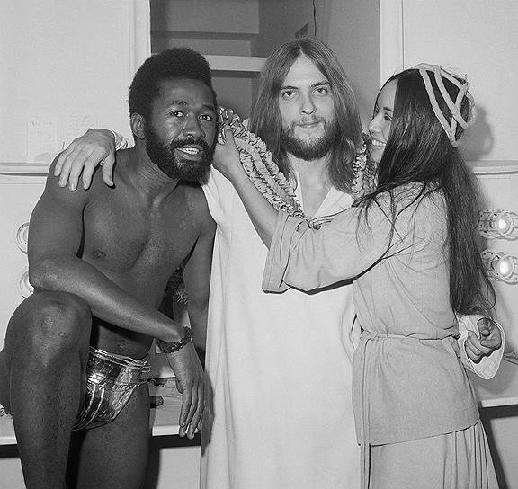 1971 год. В Питсбурге­ (США) поставили­ рок-оперу «Иисус Христос — суперзвезд­а»