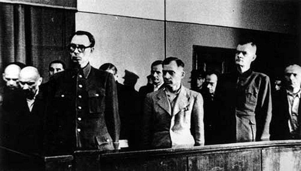 Самого генерала Власова советские войска захватили 12 мая 1945 года. Сначала судебный процесс над ним хотели сделать публичным, но потом руководство СССР отказалось от этой идеи