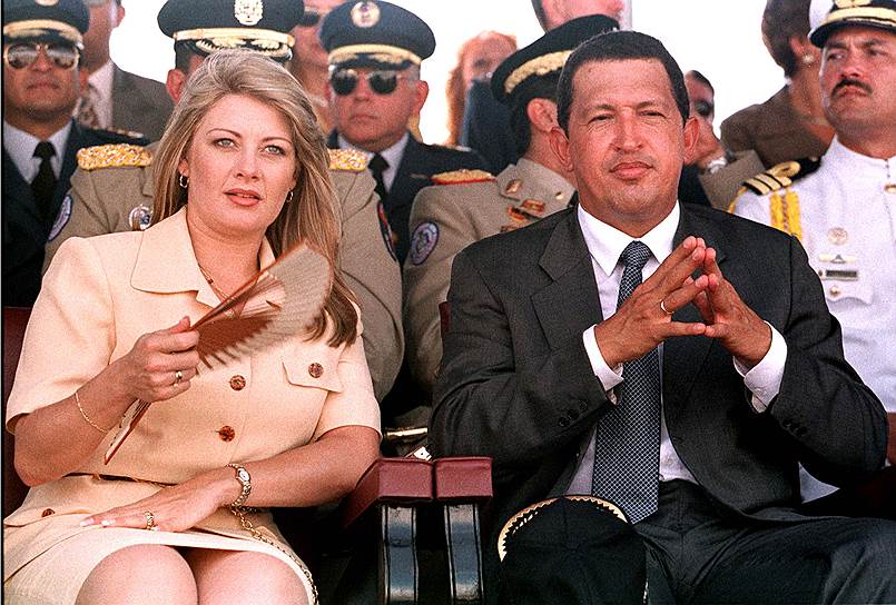Лидер Венесуэлы Уго Чавес развелся со своей супругой Марисабель в 2002 году. После этого экс-супруга не раз выступала с критикой политики президента