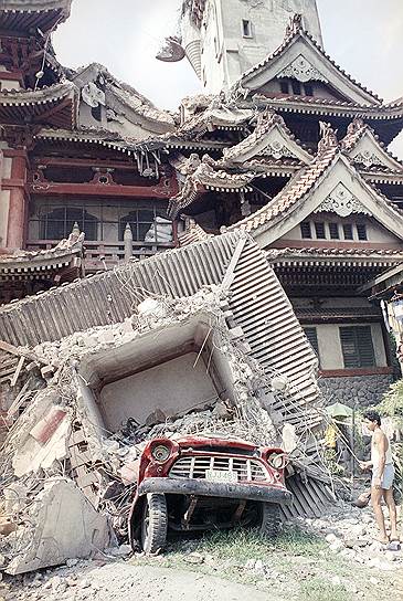 1990 год. Сильнейшее землетрясение на Филиппинах, жертвами которого стали более ста человек