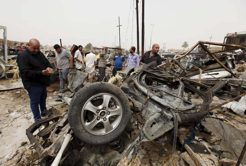 2015 год. В Бани-Сааде (Ирак) в день окончания священного для мусульман месяца Рамадан взорвали грузовик. Не менее 120 человек погибли. Ответственность за теракт взяла на себя группировка «Исламское государство» (ИГ; террористическая организация, запрещенная в РФ) 