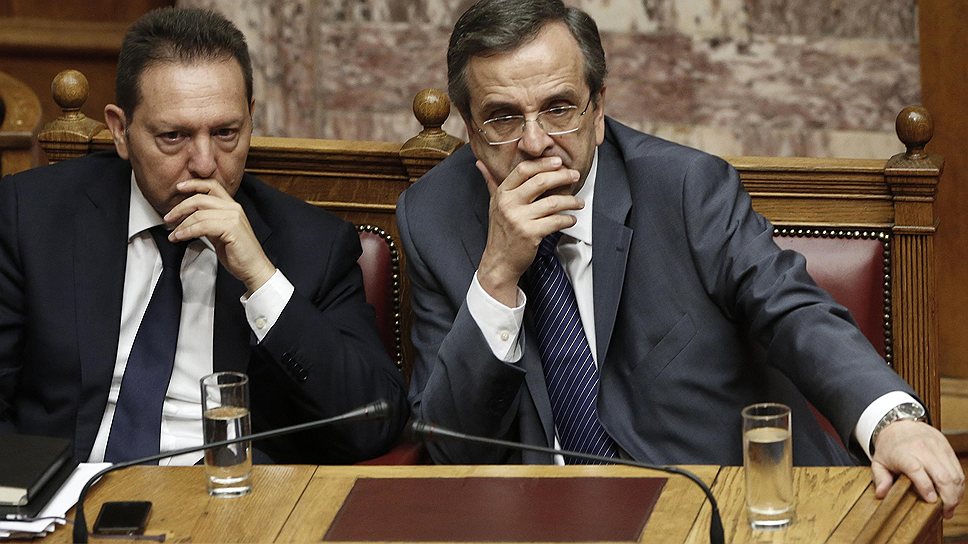 Премьер-министр Греции Антонис Самарас (справа) и министр финансов Греции Яннис Стурнарас