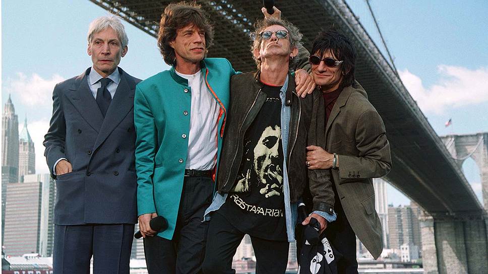 «До тех пор пока мое лицо печатают на первой странице, мне плевать, что обо мне говорят на семнадцатой» &lt;br> Когда Мику Джаггеру было 26, он заявил, что уйдет из музыки в 33 года. В 1989 году Мик Джаггер вместе с группой Rolling Stones был введен в Зал Славы рок-н-ролла

