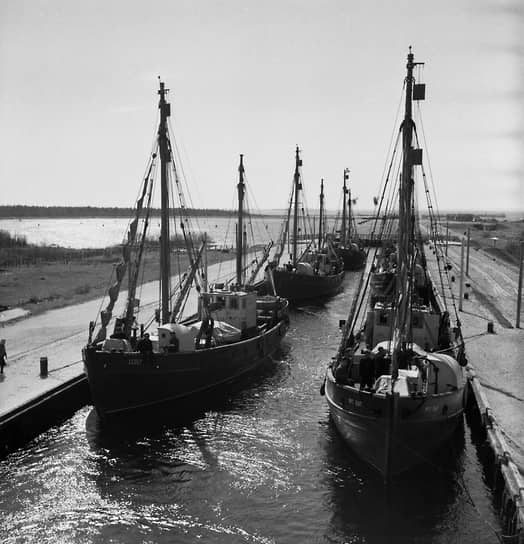 1933 год. В СССР открыт Беломорско-Балтийский канал имени Сталина