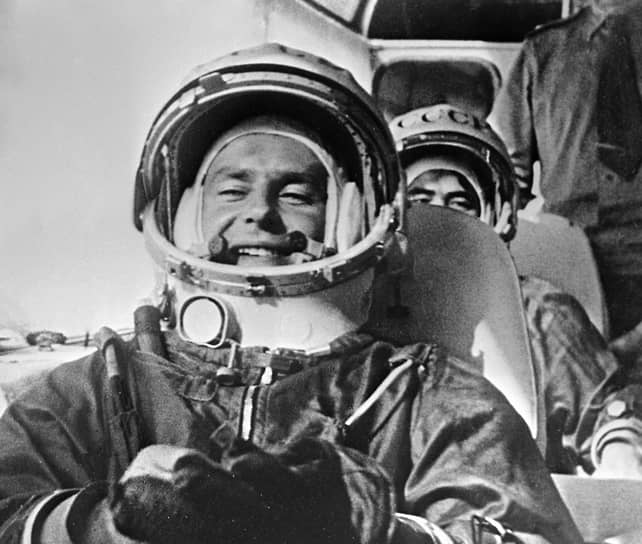 1961 год. Запущен космический корабль «Восток-2». Его пилотировал советский летчик-космонавт майор Герман Титов