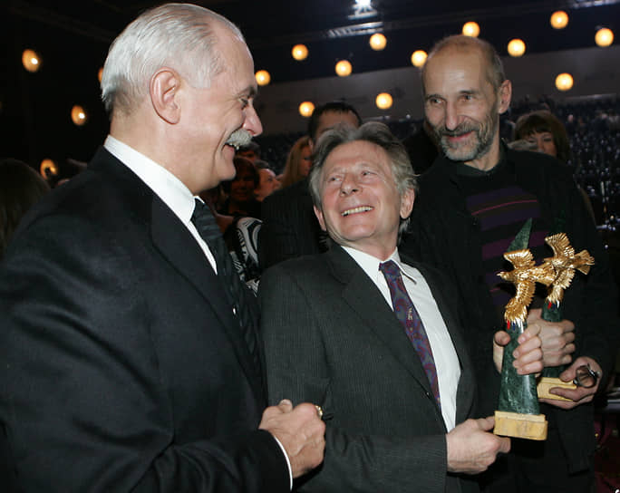 Роман Полански, Петр Мамонов (справа) и Никита Михалков (слева) на вручении национальной премии в области кинематографии «Золотой орел» в 2007 году