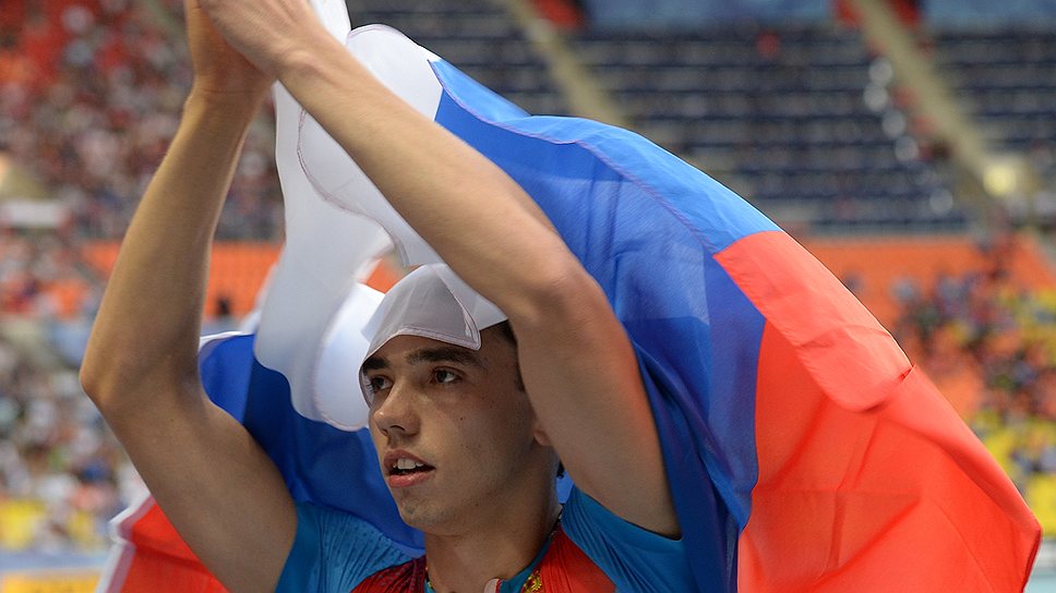 22-летний Александр Меньков с новым лучшим результатом сезона — 8,56 м — выиграл золото в прыжках в длину