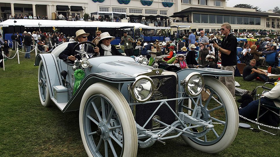 Один из старейших участников автомобильного «конкурса красоты» — American Underslung 642 Roadster 1914 года