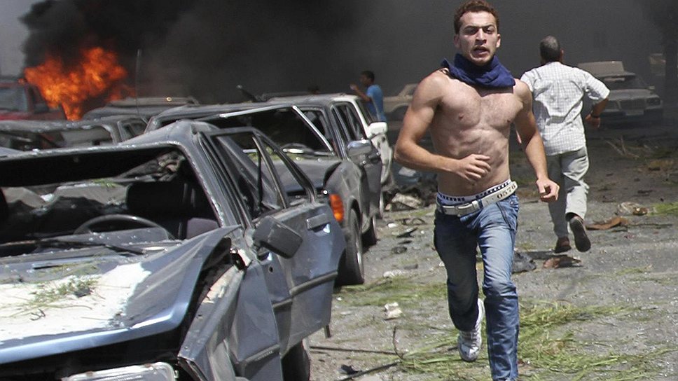 В Триполи — столице Северного Ливана, в 90 км от Бейрута — в пятницу, 23 августа, прогремели два мощных взрыва
