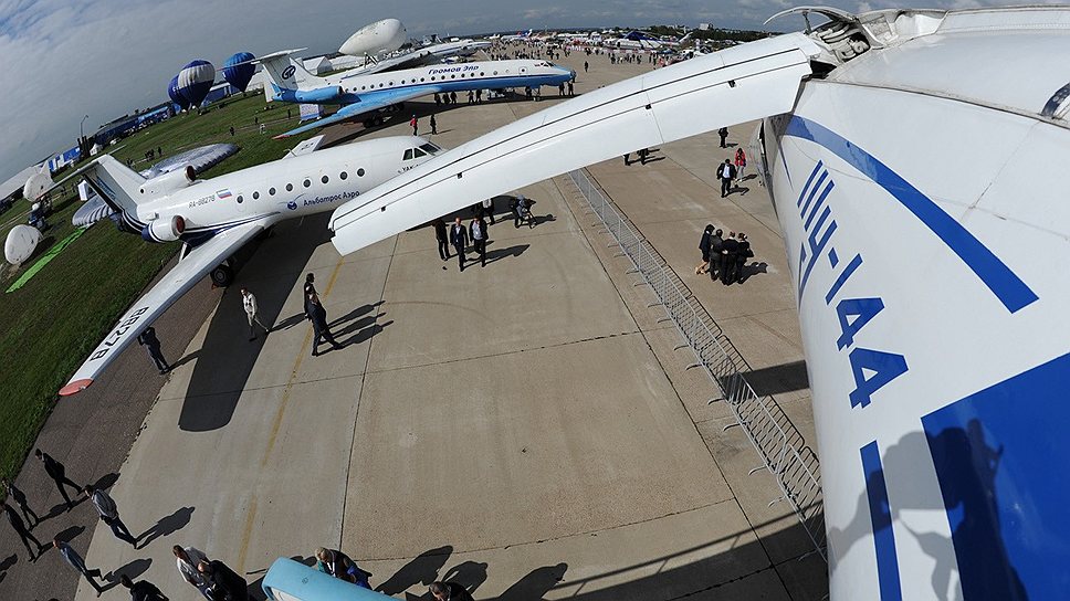 Сверхзвуковой пассажирский самолёт Ту-144 на открытии международного авиационно-космического салона МАКС-2013