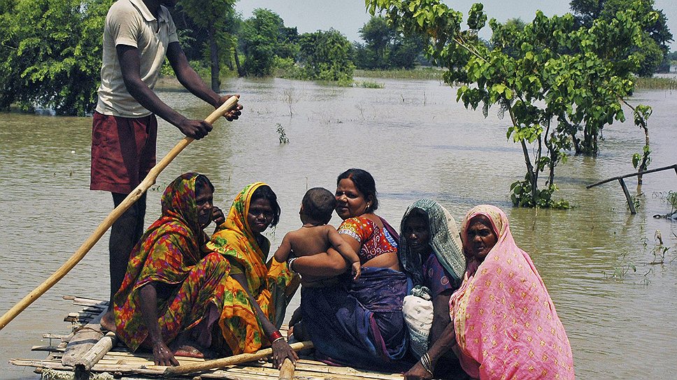 Не менее 1150 человек погибли в Индии в результате наводнения в июне, вызванного продолжавшимися мусонными дождями. Река Ганг вышла из берегов, затопив прибрежные районы
