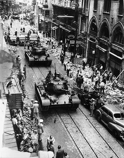 1955 год. Стамбульский погром, направленный против греческого населения города. В результате столкновений погибли 16 человек