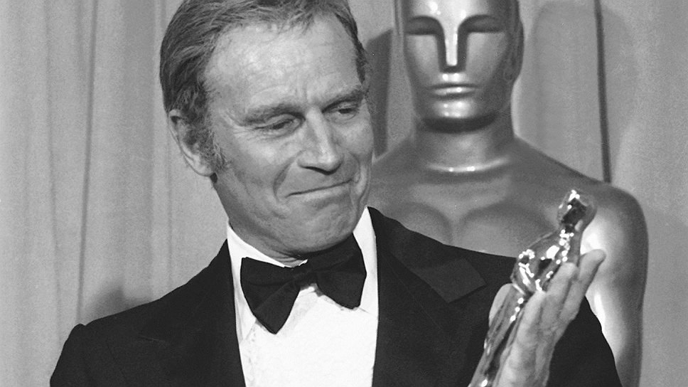 Американский киноактер Чарлтон Хестон награжден «почетным «Оскаром» в 1978 году