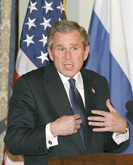 2000 год. Президент США Джордж Буш объявил о намерении Соединенных Штатов снова стать членом ЮНЕСКО, из состава которой они вышли 18 лет назад