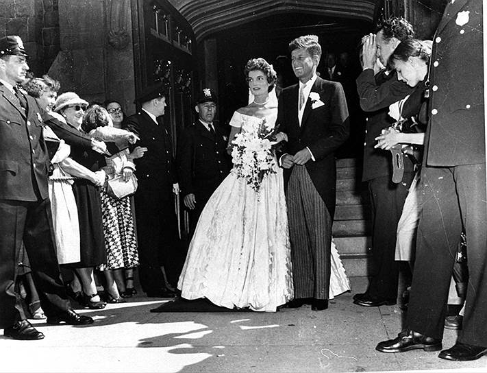 1953 год. Состоялась церемония бракосочетания Джона Кеннеди и Жаклин Ли Бувье