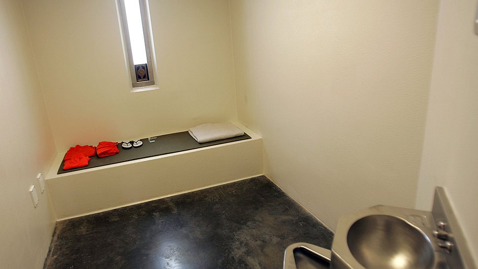 Настоящие условия содержания заключенных Гуантанамо лучше, чем во многих тюрьмах США