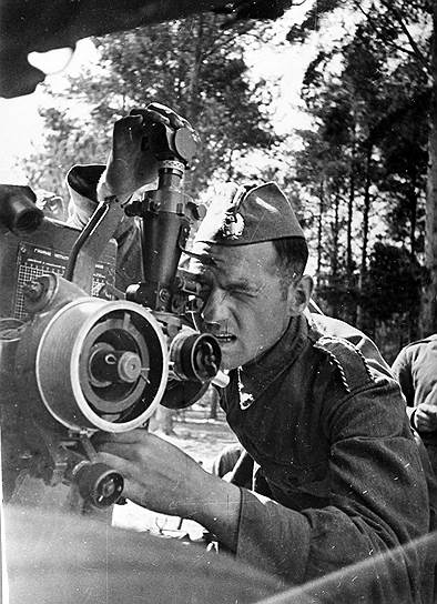 1941 год. В СССР введено обязательное обучение военному делу всех граждан