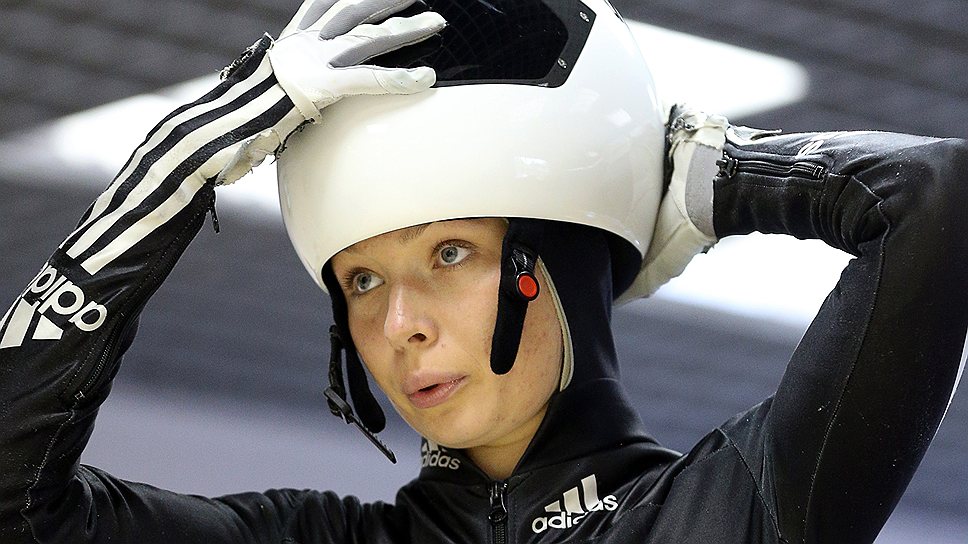 Поклонница «Формулы-1» Ольга Потылицына еще пару лет назад выступала в юниорских соренованиях, но сейчас борется на равных с лидерами скелетона и выигрывает этапы Кубка мира