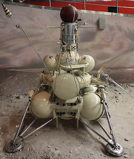 1970 год. Межпланетная станция «Луна-16» доставила на Землю лунный грунт