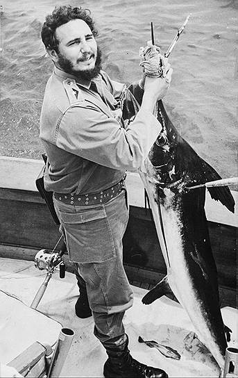 1962 год. Фидель Кастро заявил, что СССР намерен создать на Кубе базу для своего рыболовного флота