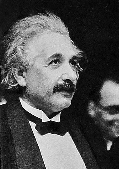 1905 год. Альберт Эйнштейн опубликовал работу «Зависит ли инерция тела от содержащейся в нем энергии?», в которой предлагалась знаменитая формула E=mc2