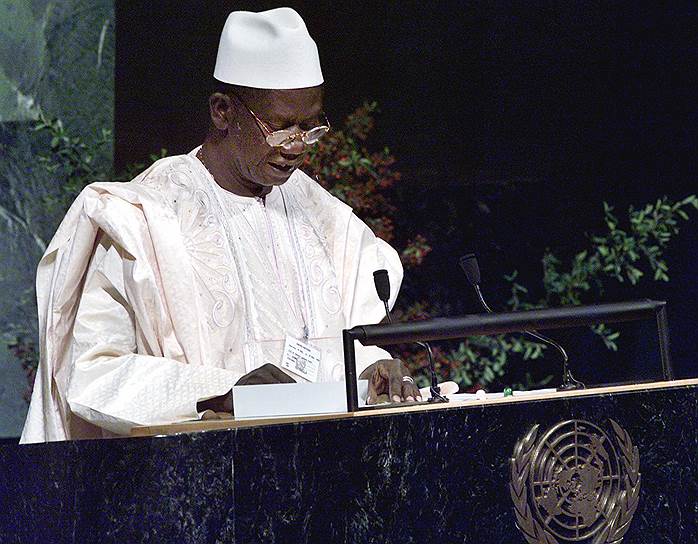 Президент Гвинеи Лансана Конте набрал 95,25% голосов на выборах от 21 декабря 2003 года  