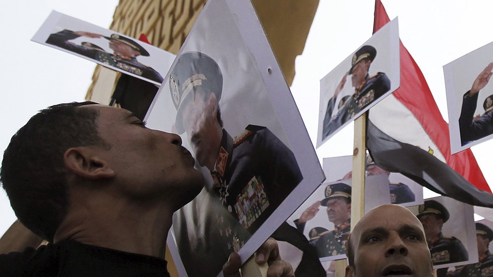 В наиболее жесткой форме выступления исламистов полицейские подавили в Каире