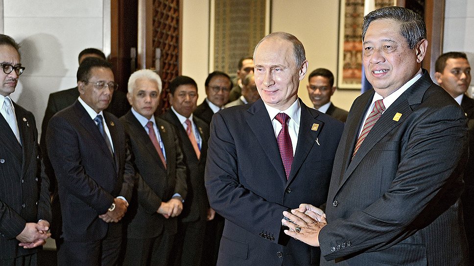 Президент России Владимир Путин и президент Индонезии Сусило Бамбанг 