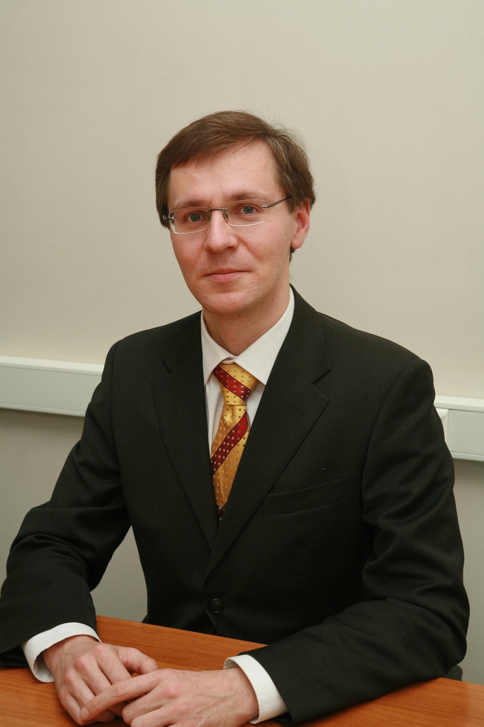 Аркадий Серков