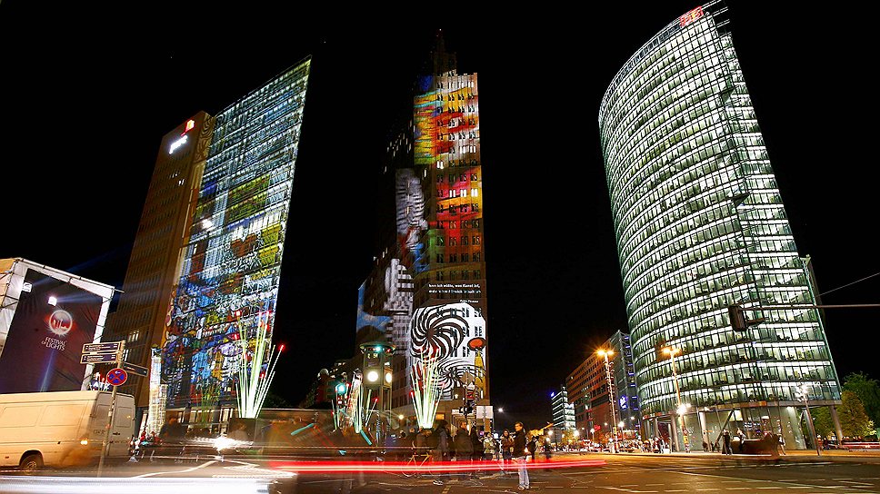 Ежегодно на Фестиваль света в Берлине съезжаются тысячи туристов, а его участниками становятся как местные, так и зарубежные художники