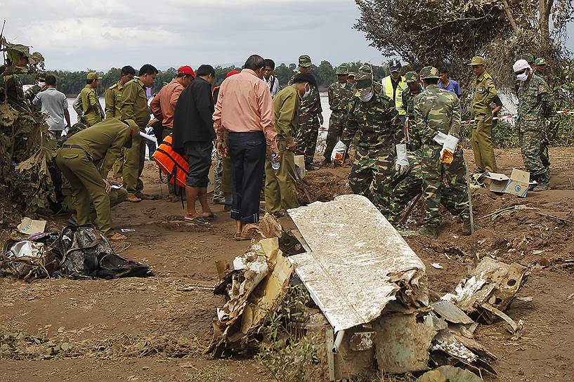 2013 год. В Лаосе в реку Меконг упал самолет авиакомпании Lao Airlines. Погибли 49 человек из 11 стран мира