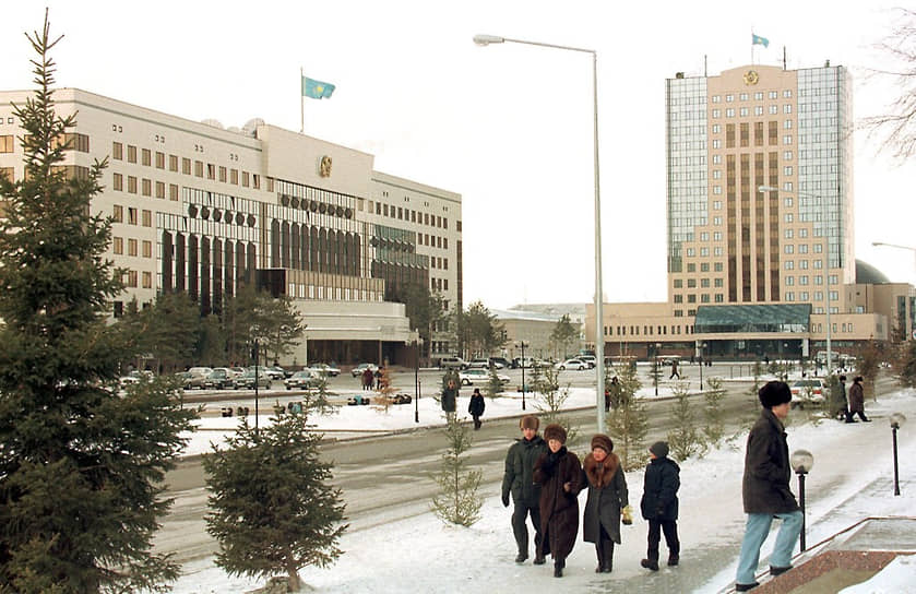 1997 год. Президент Казахстана Нурсултан Назарбаев подписал указ об объявлении с 10 декабря новой столицей страны города Акмола, впоследствии получившего название Астана