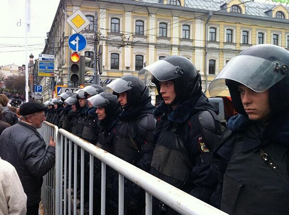 Около трех тысяч сотрудников полиции обеспечивали порядок во время проведения акции