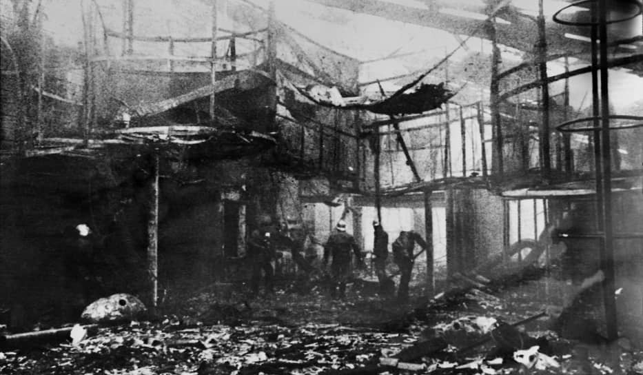 1970 год. Произошел пожар в ночном клубе во французском городе Сен-Лоран-дю-Пон, 146 погибших