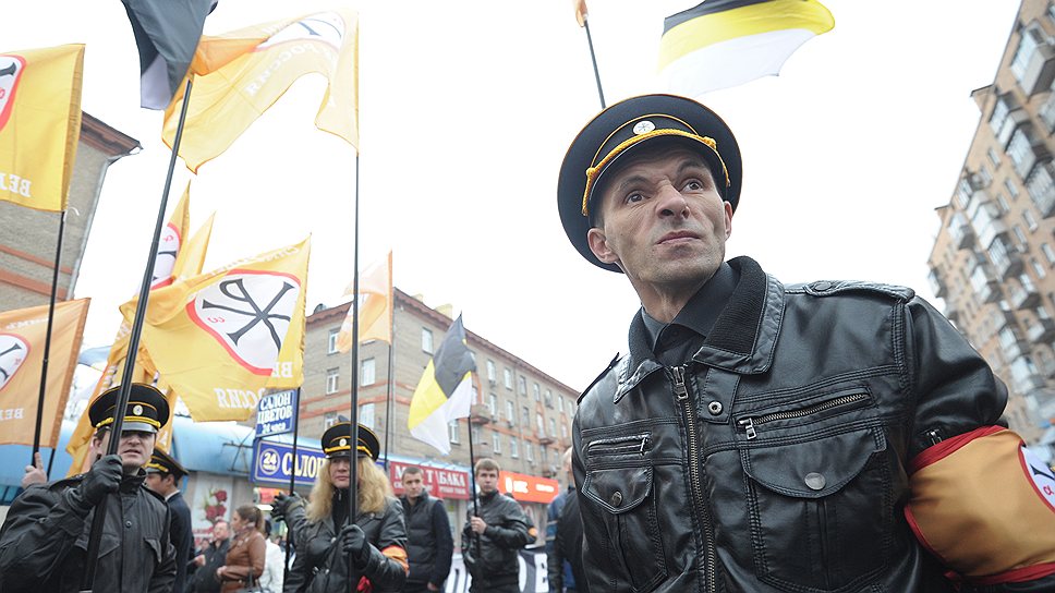 В московском «Царском русском марше» приняли участие около 700 человек