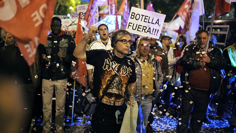 Спустя неделю после начала забастовки, когда власть не пошла навстречу демонстрантам, они стали требовать ухода с поста мэра Аны Ботельи 